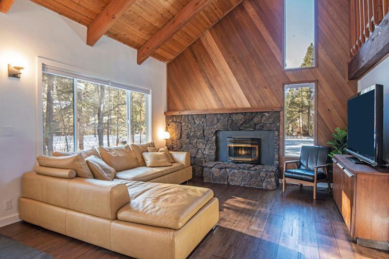 Three Rivers Basecamp Sunriver Exterior photo